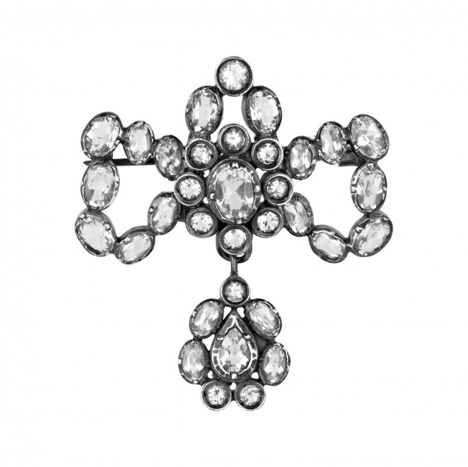 Brooch Bow