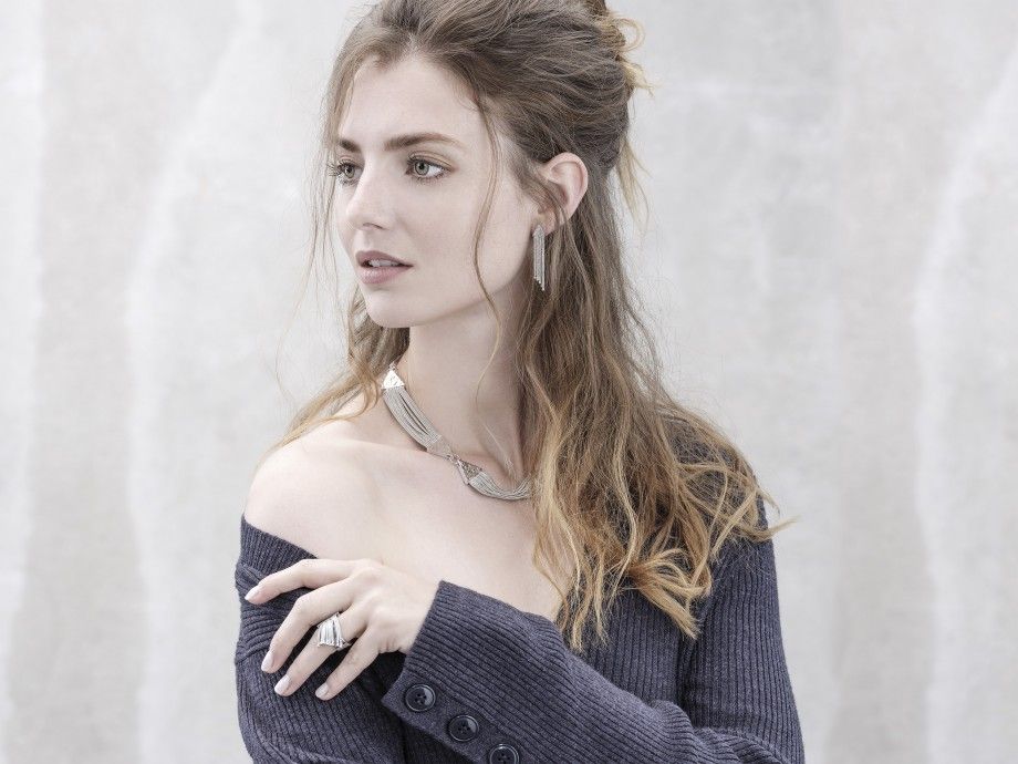 Earrings Triangle By a Thread